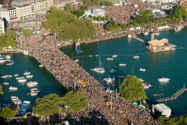 Street Parade. 13. August 2022 in Zürich.